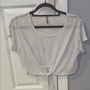 LF White Front Tie Cropped Tee